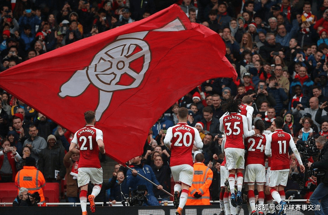 爱游戏娱乐关于塞维利亚训练开放日；今晨豪取连胜引欢呼；足总杯在即；年轻球员得到机会的信息